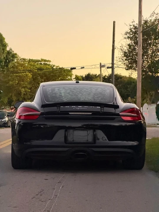 2015 Porsche 981 Cayman - Image 8 of 10