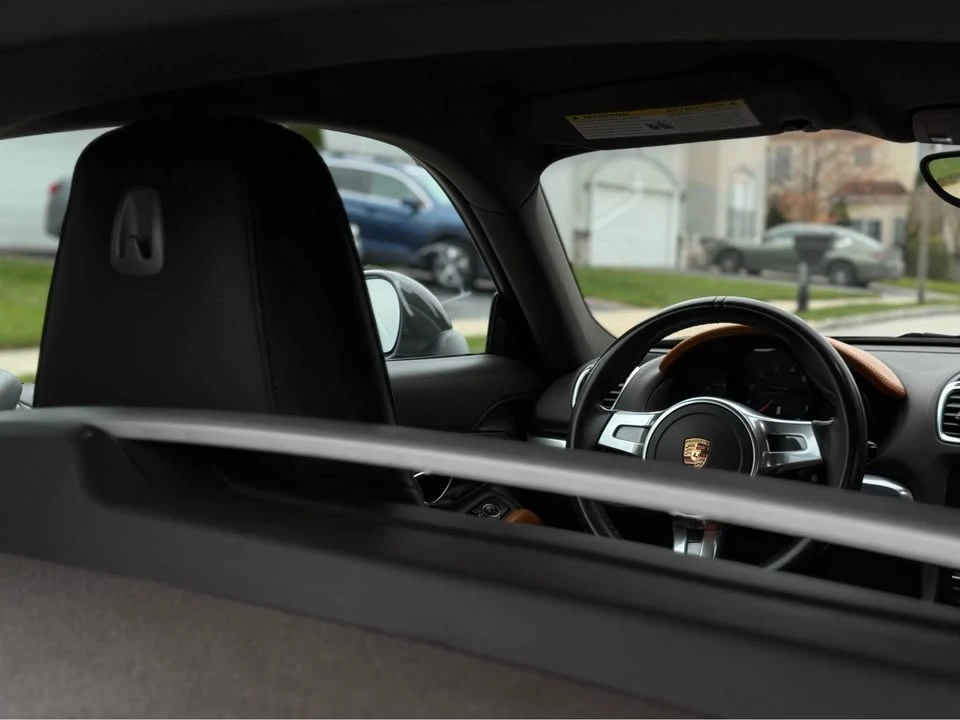 2015 Porsche 981 Cayman - Image 11 of 20