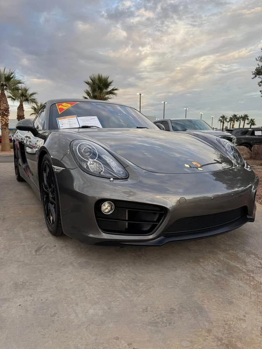 2015 Porsche 981 Cayman - Image 2 of 8