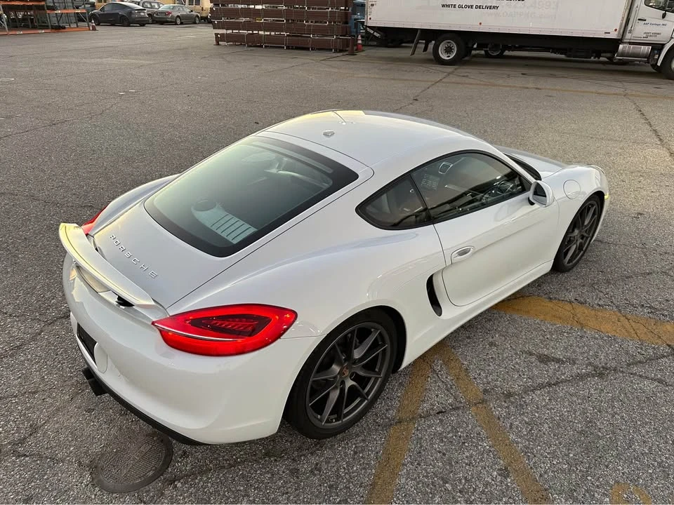 2015 Porsche 981 Cayman - Image 11 of 19