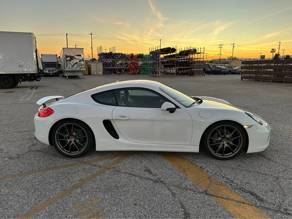 2015 Porsche 981 Cayman - Image 9 of 19