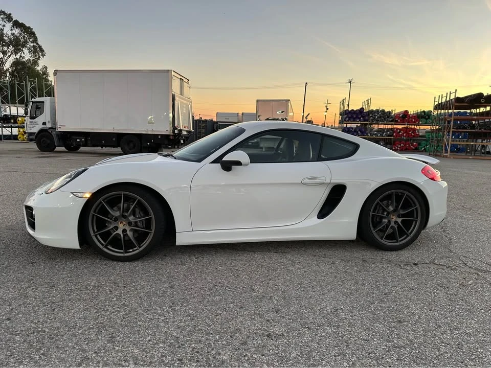 2015 Porsche 981 Cayman - Image 2 of 19