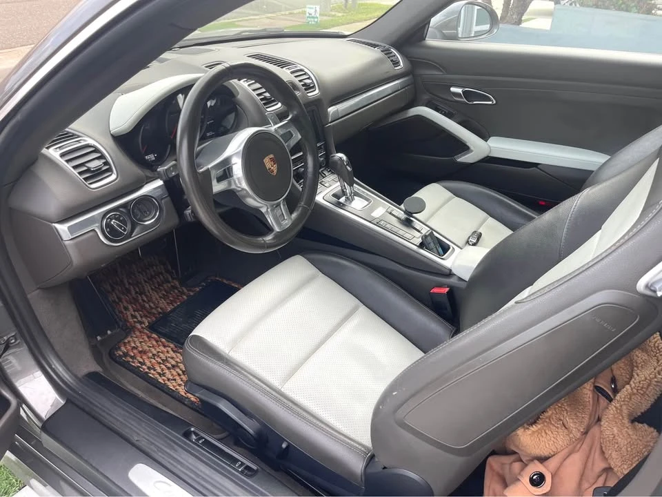 2015 Porsche 981 Cayman - Image 8 of 12