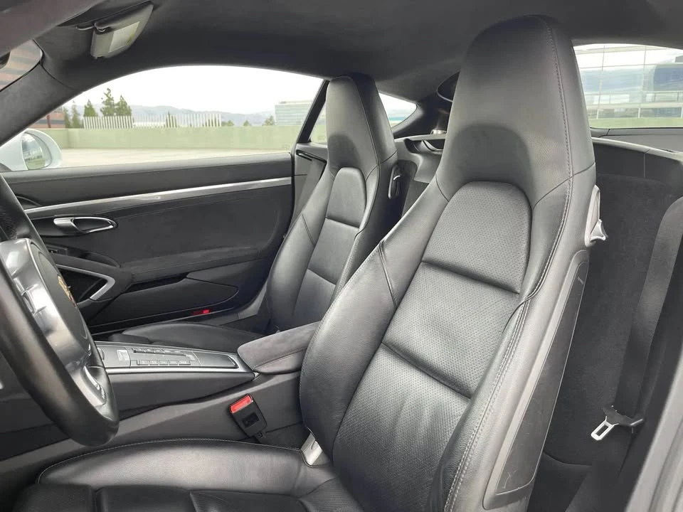 2015 Porsche 981 Cayman GTS - Image 8 of 13