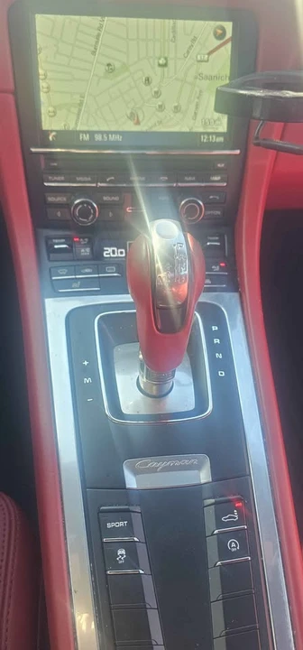 2015 Porsche 981 Cayman - Image 12 of 20