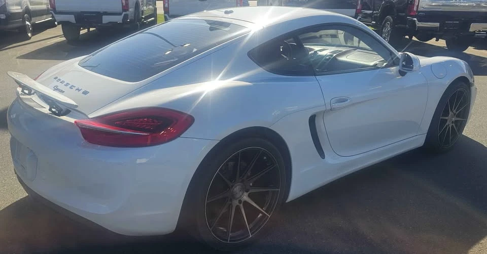 2015 Porsche 981 Cayman - Image 6 of 20