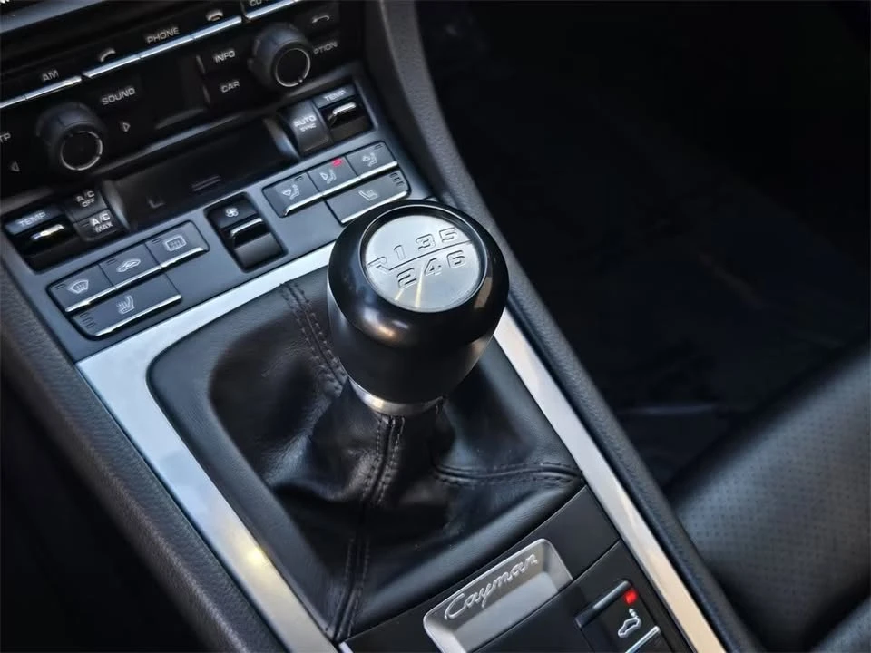 2015 Porsche 981 Cayman - Image 7 of 10