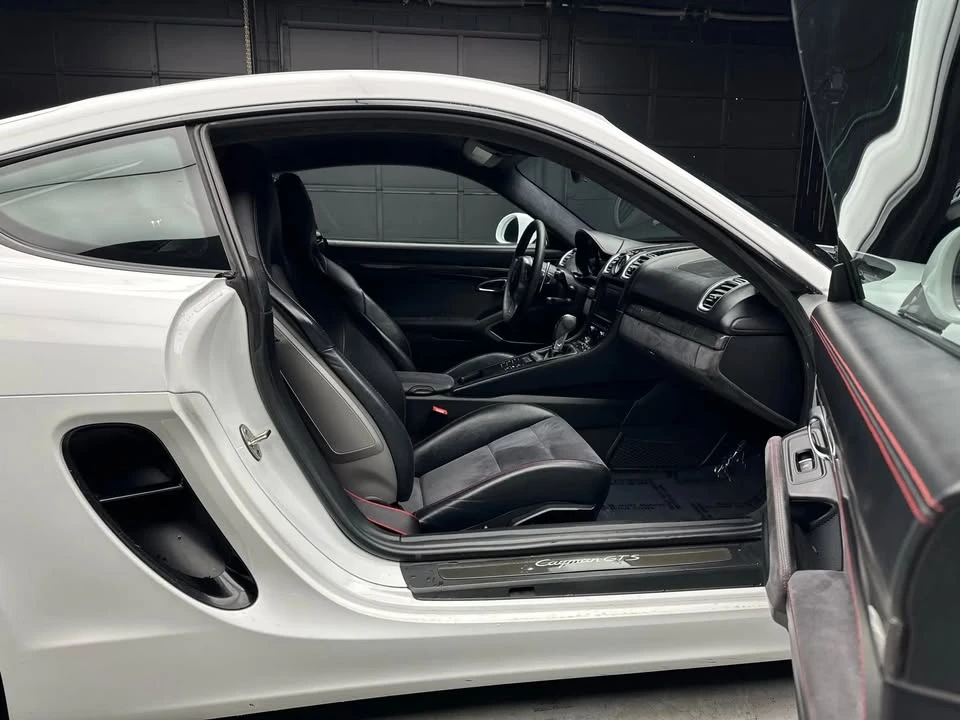 2015 Porsche 981 Cayman GTS - Image 15 of 19