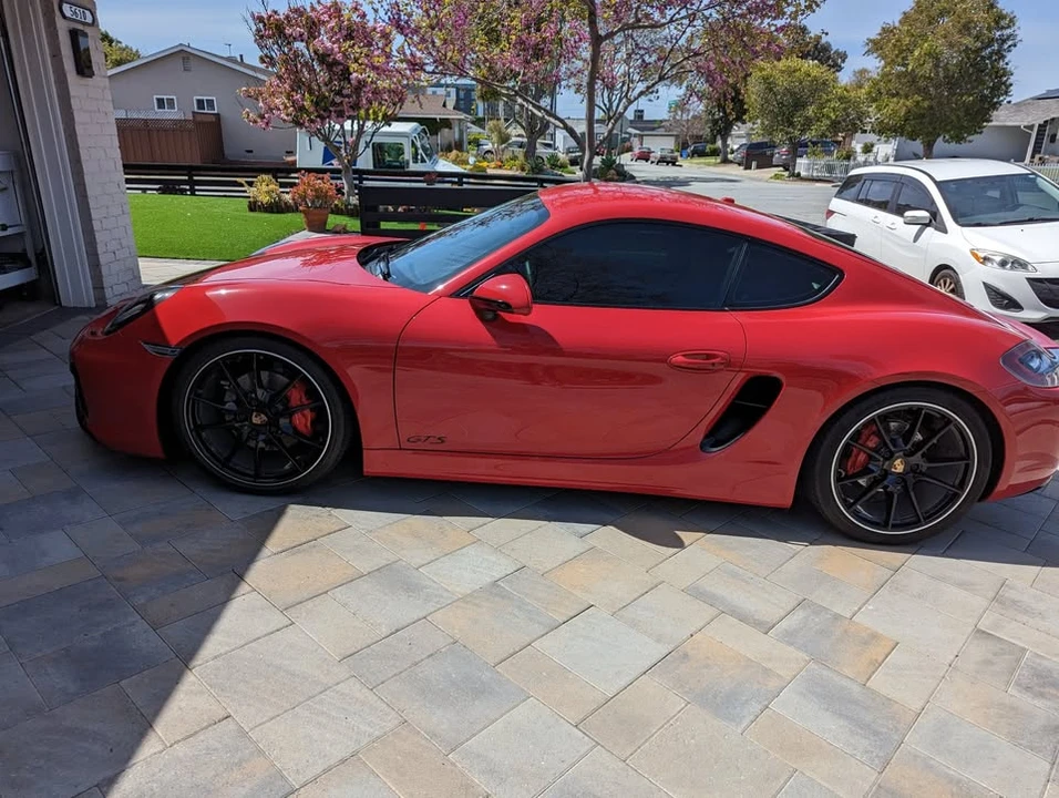 2015 Porsche 981 Cayman GTS - Image 8 of 12