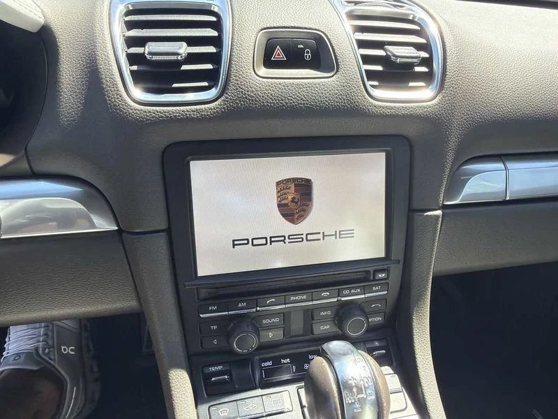2015 Porsche 981 Cayman - Image 19 of 20