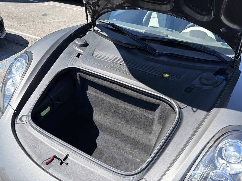 2015 Porsche 981 Cayman - Image 17 of 20