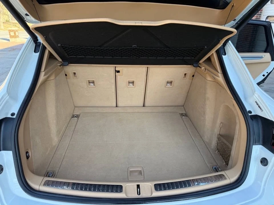 2015 Porsche Macan - Image 14 of 19