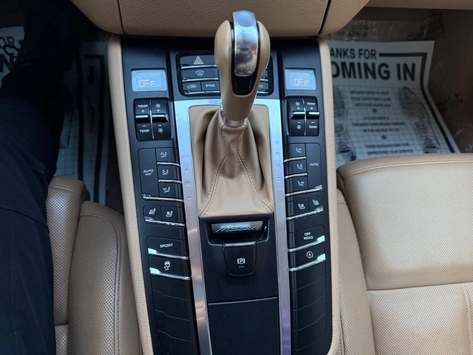 2015 Porsche Macan - Image 19 of 19