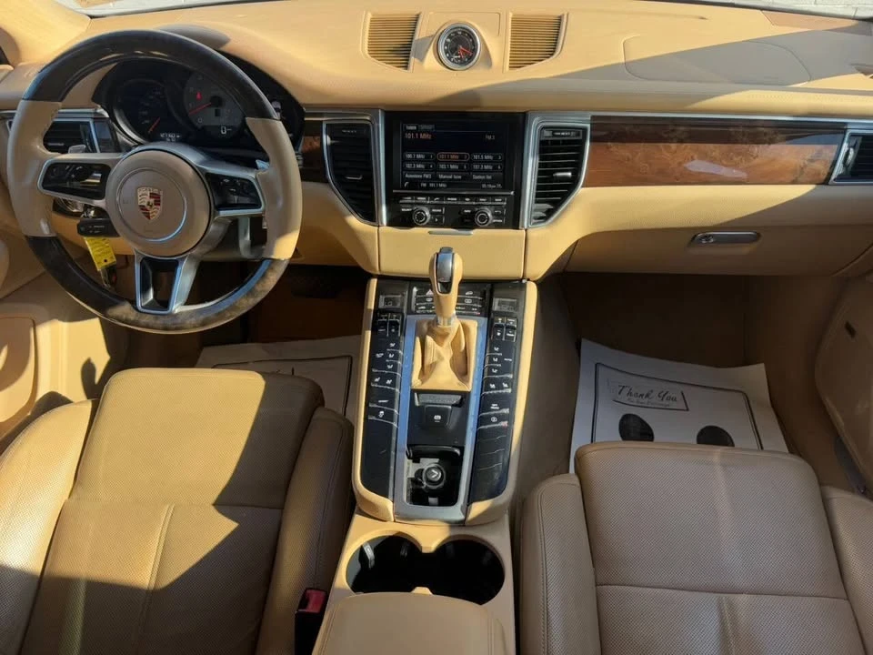 2015 Porsche Macan - Image 19 of 20