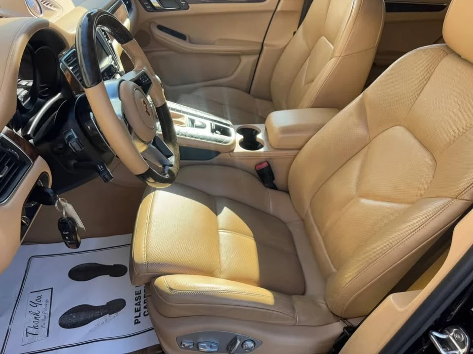 2015 Porsche Macan - Image 12 of 20