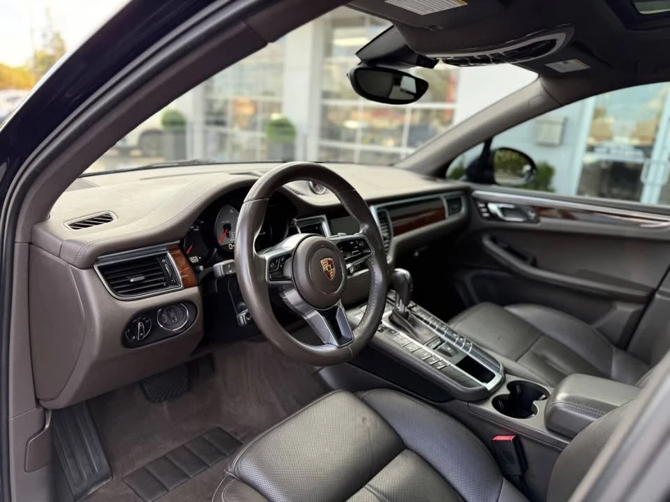 2015 Porsche Macan - Image 9 of 20