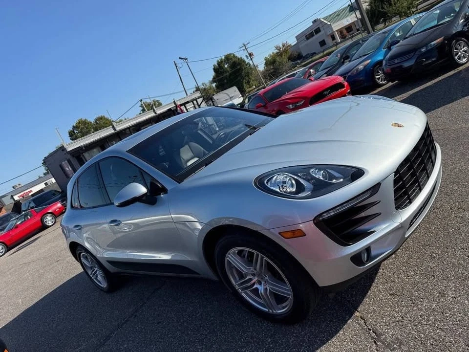 2015 Porsche Macan - Image 8 of 20