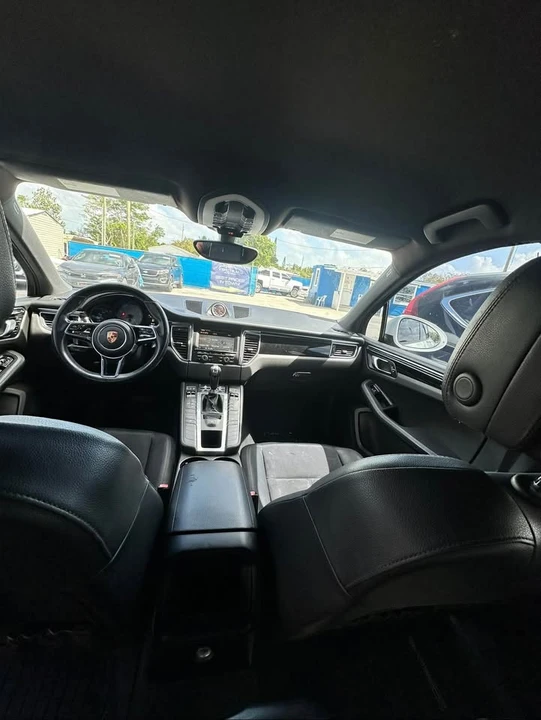2015 Porsche Macan - Image 6 of 8