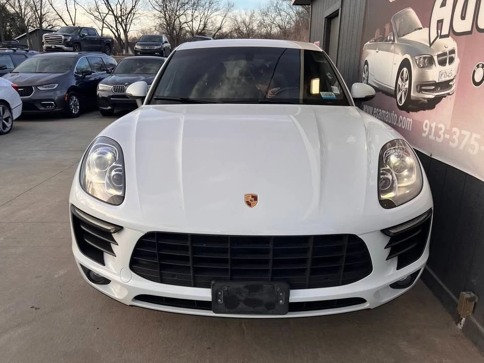 2015 Porsche Macan - Image 13 of 20