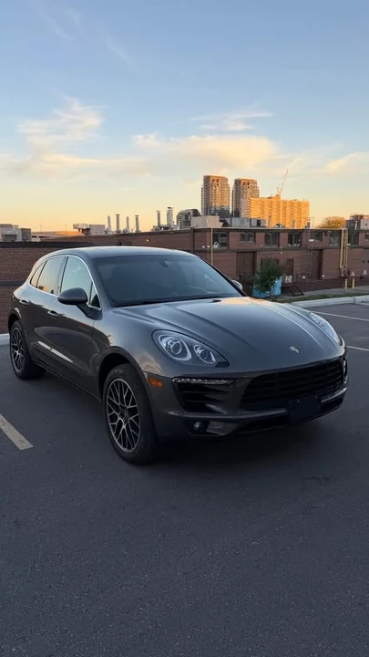 2015 Porsche Macan - Image 8 of 11
