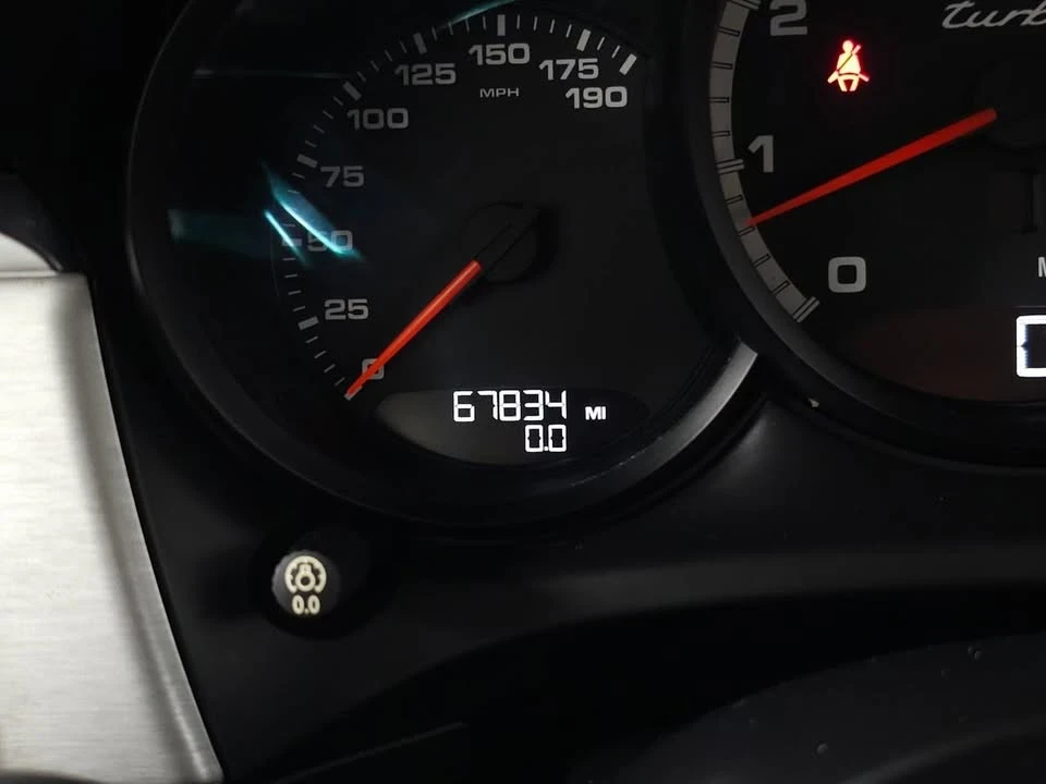 2015 Porsche Macan - Image 19 of 20