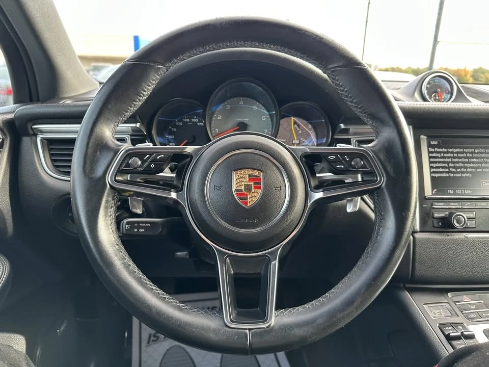 2015 Porsche Macan - Image 15 of 19