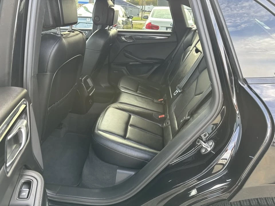 2015 Porsche Macan - Image 9 of 19