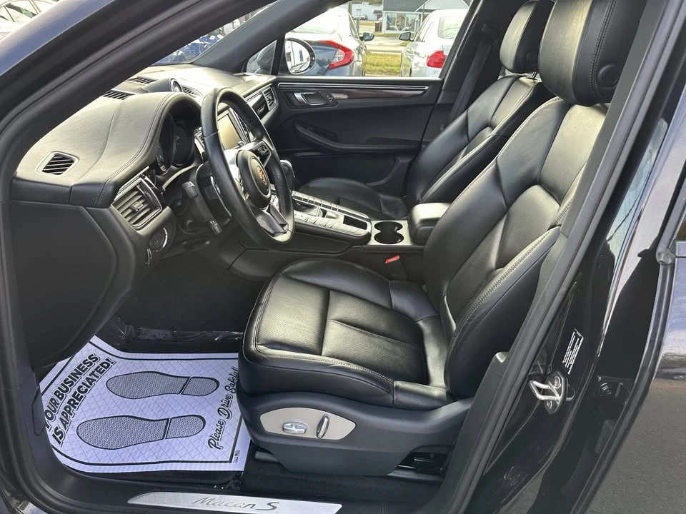 2015 Porsche Macan - Image 8 of 19