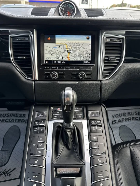 2015 Porsche Macan - Image 19 of 19