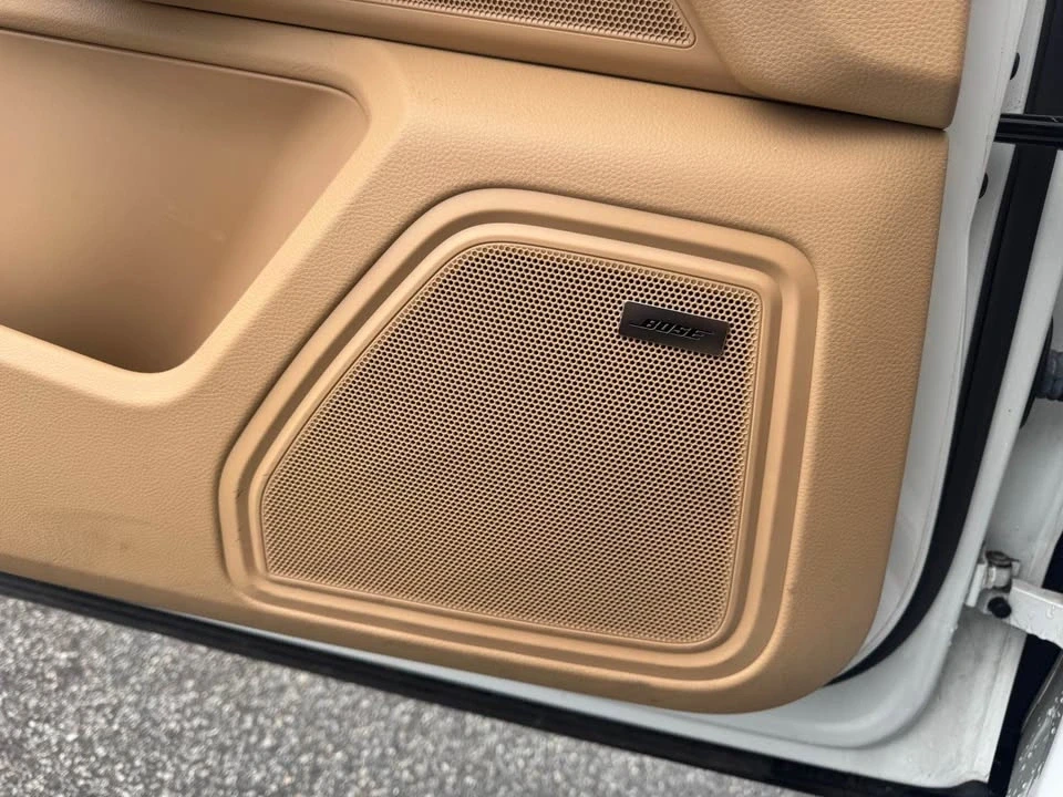 2015 Porsche Macan - Image 7 of 10