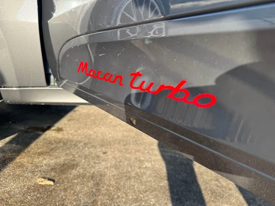 2015 Porsche Macan Turbo - Image 10 of 17