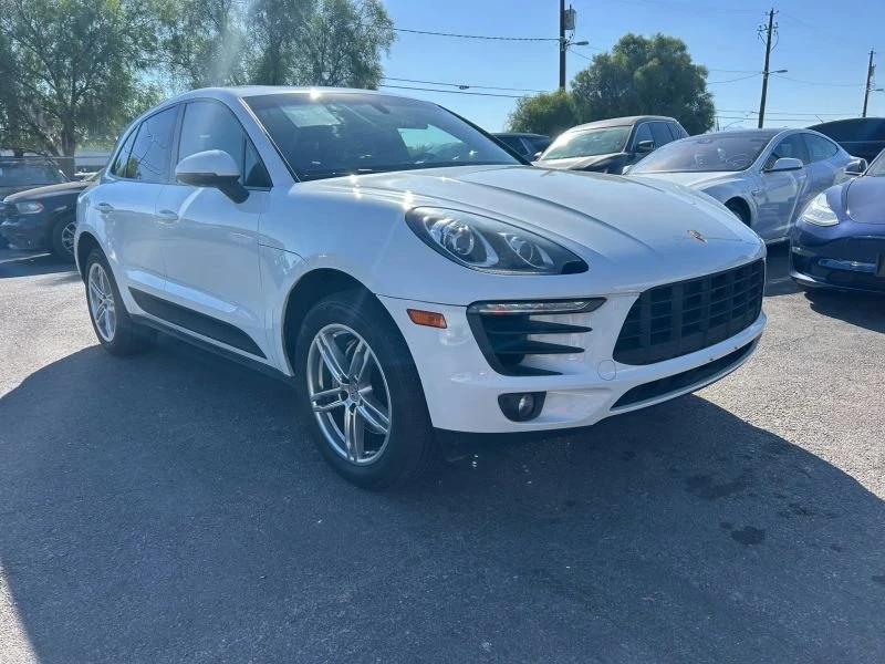 2015 Porsche Macan - Image 3 of 4