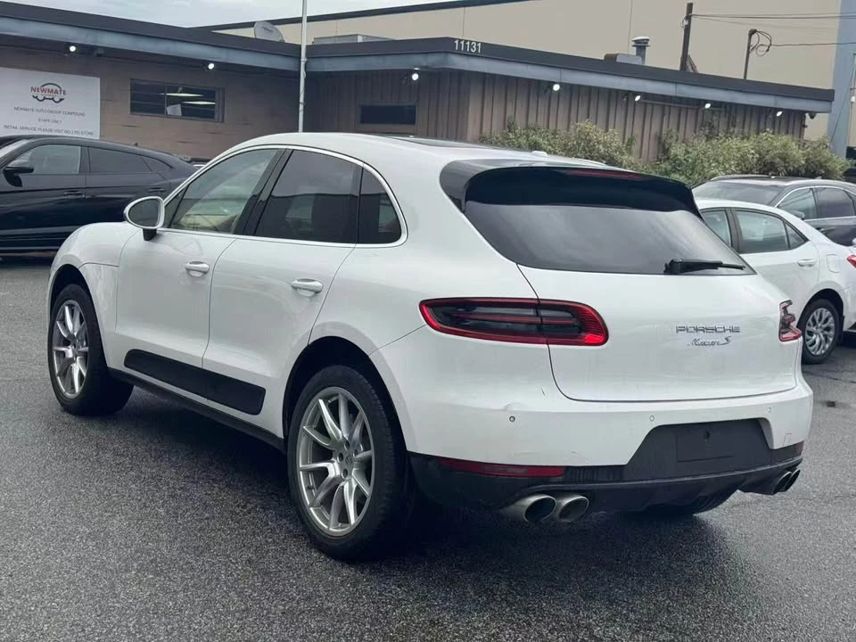2015 Porsche Macan - Image 5 of 9
