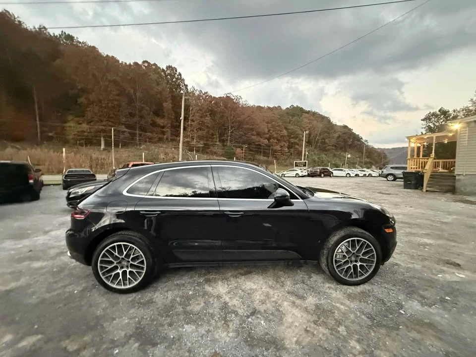2015 Porsche Macan - Image 10 of 12