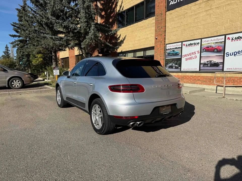 2015 Porsche Macan - Image 6 of 16