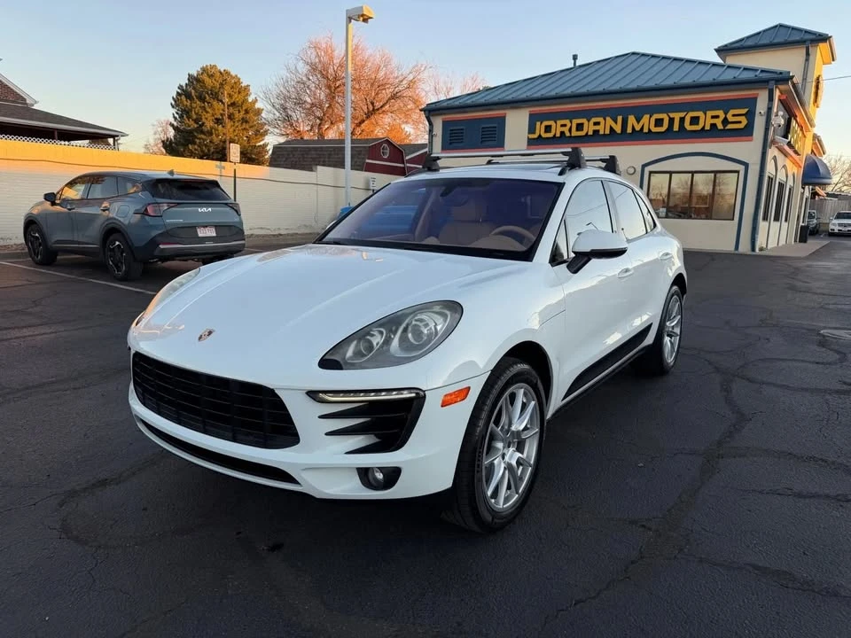 2015 Porsche Macan - Image 2 of 19