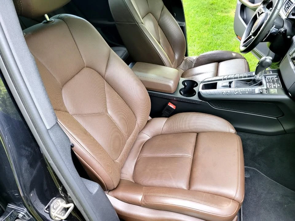 2015 Porsche Macan - Image 11 of 20