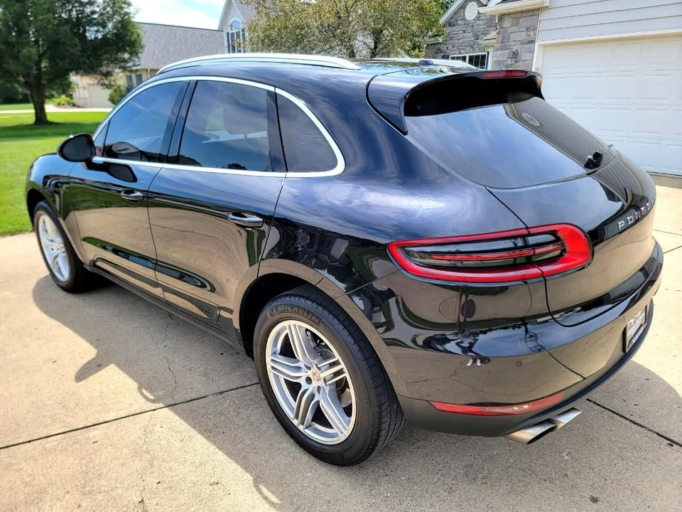 2015 Porsche Macan - Image 2 of 20