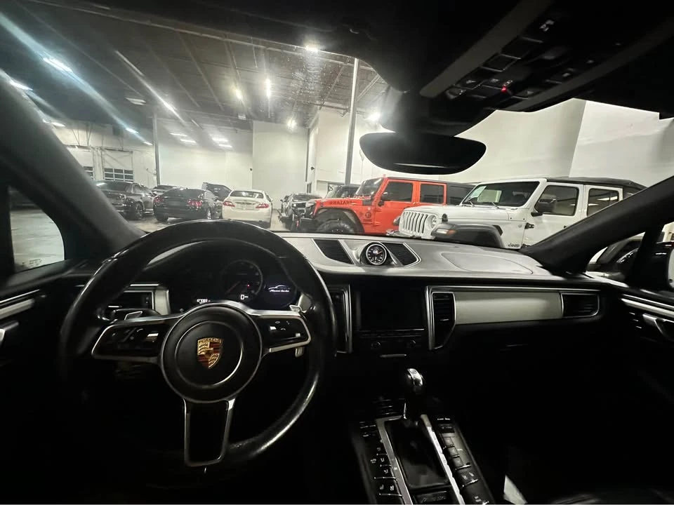 2015 Porsche Macan - Image 3 of 5