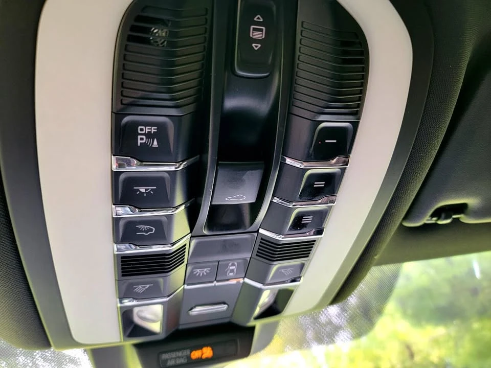 2015 Porsche Macan - Image 20 of 20