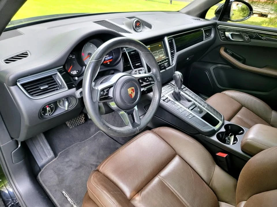 2015 Porsche Macan - Image 14 of 20