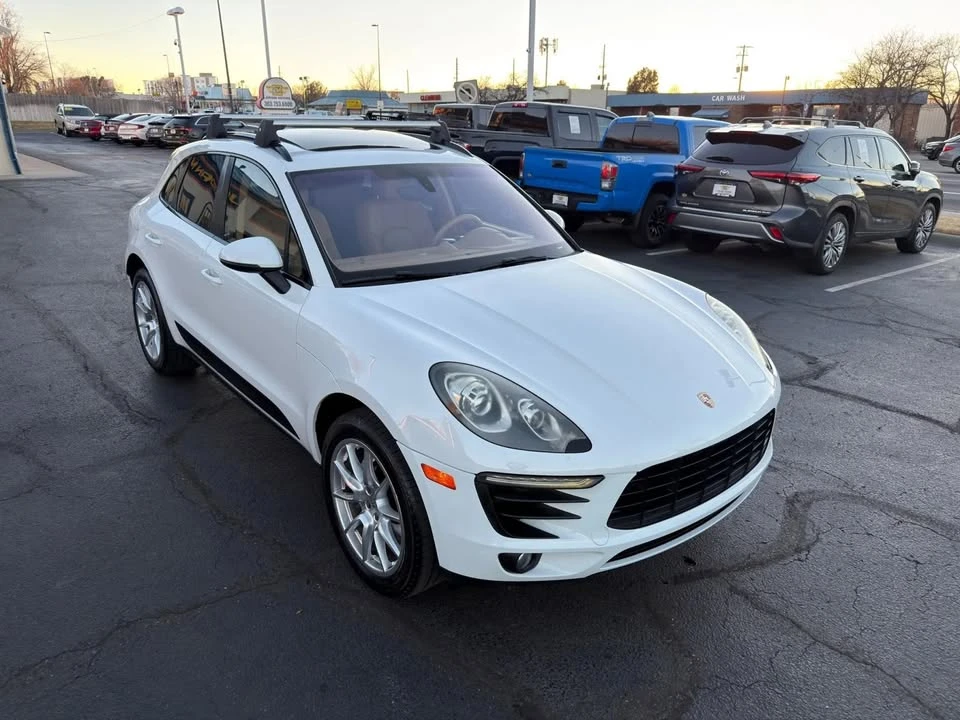 2015 Porsche Macan - Image 8 of 19