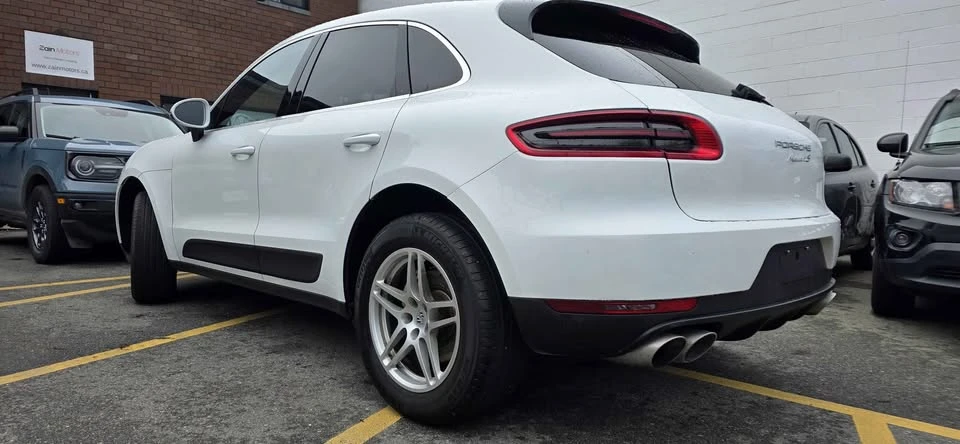 2015 Porsche Macan - Image 5 of 9