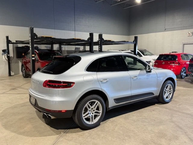 2015 Porsche Macan - Image 8 of 20