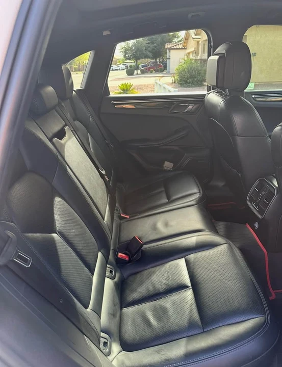 2015 Porsche Macan - Image 6 of 6