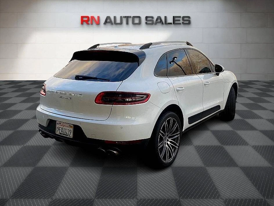 2015 Porsche Macan - Image 7 of 19