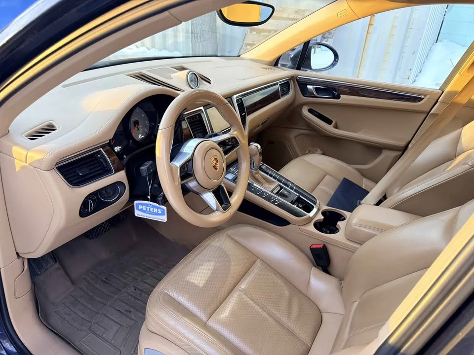 2015 Porsche Macan - Image 2 of 5