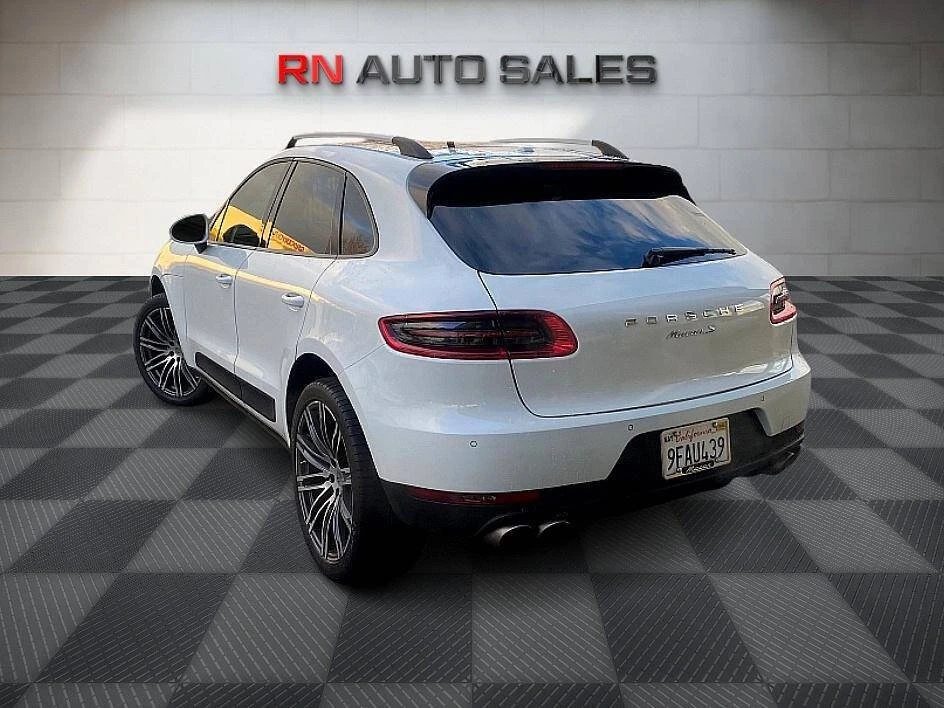 2015 Porsche Macan - Image 5 of 19