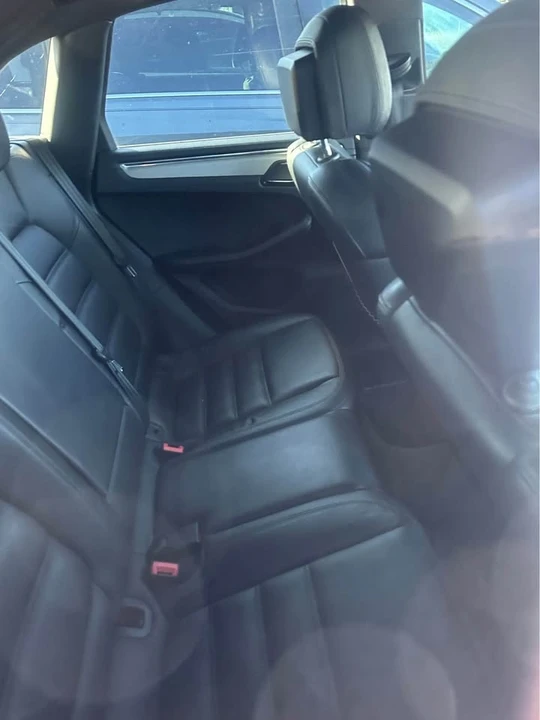 2015 Porsche Macan Turbo - Image 4 of 4