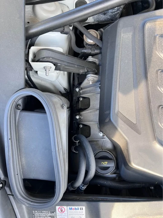 2015 Porsche Macan S - Image 9 of 14